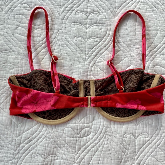 🎉NWOT 🌺ACACIA HADLEY BIKINI TOP IN AHUNUI🌺 - Picture 2 of 16